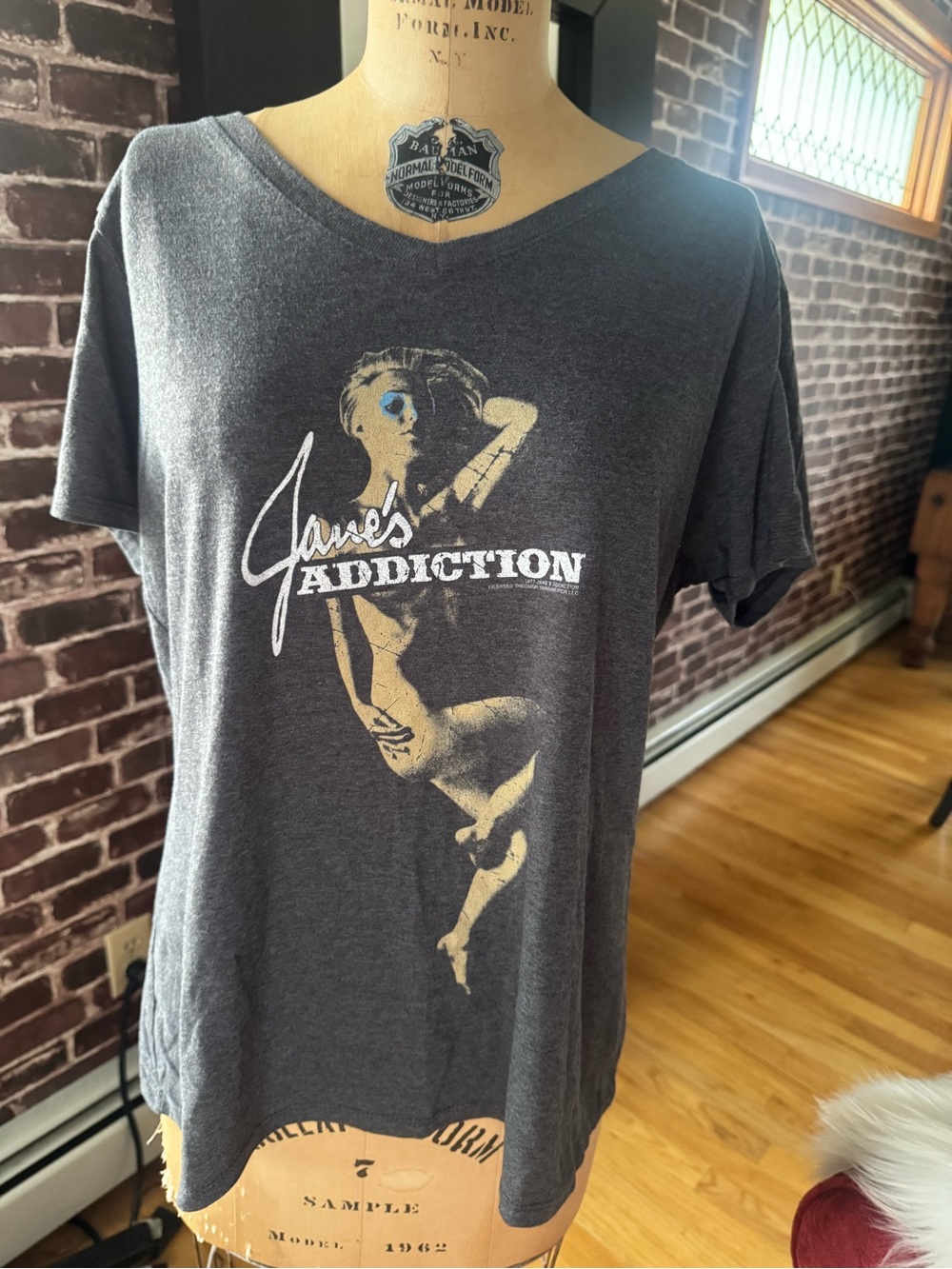 Jane's Addiction Tshirt Women's XL